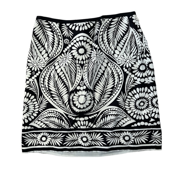 Banana Republic Dresses & Skirts - Banana Republic Silk Skirt (0)